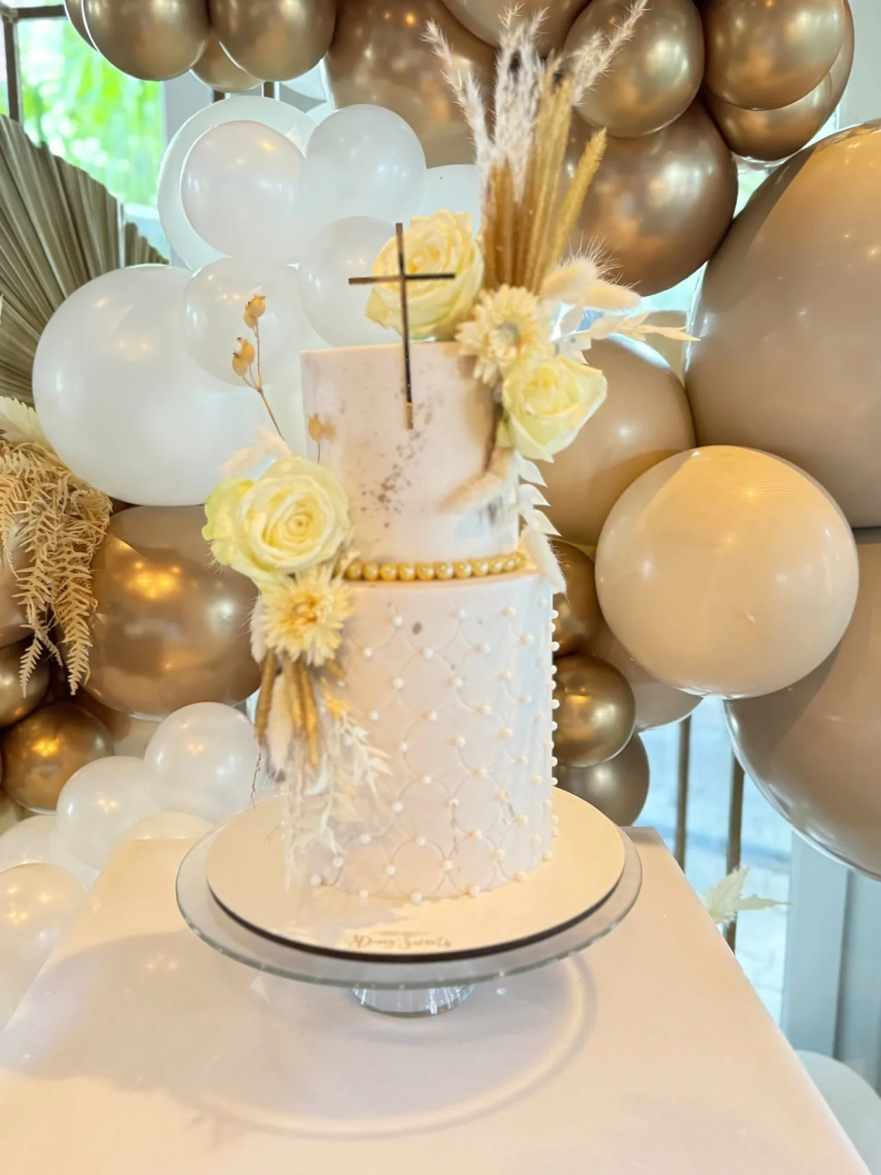 Neutral Ceremony — Pampas & Pearls
