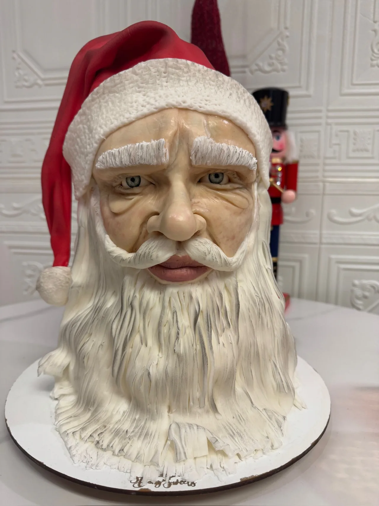 Santa Claus — 3D Sculpted Cake